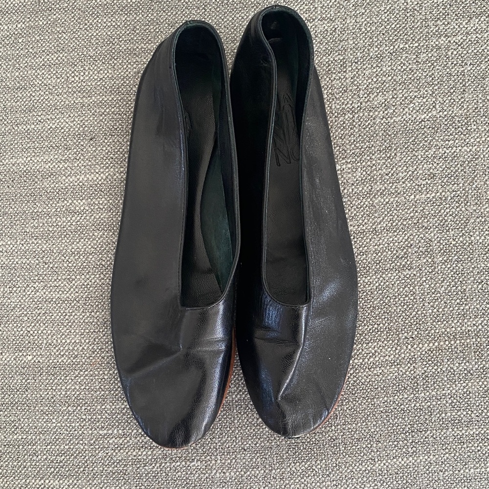 Martiniano Classic Black Women's Loafers